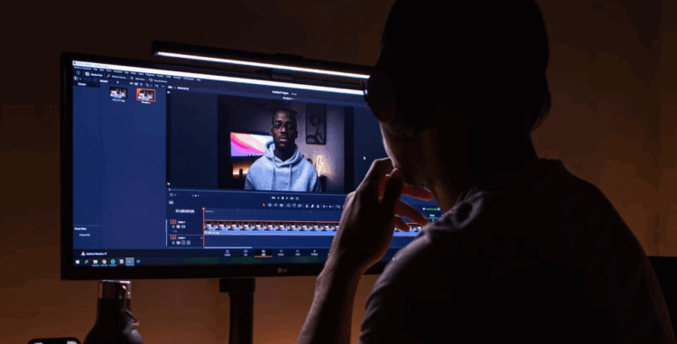 5 Perbedaan CapCut dan Adobe Premiere