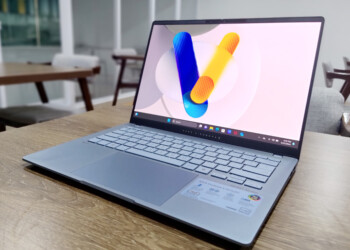 ASUS Vivobook S 14 OLED (S5406). Laptop AI Tipis Performa Tinggi
