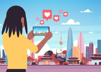 6 Perbedaan Selebgram dan Influencer, Sama-Sama Promosi Produk Loh!