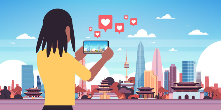 6 Perbedaan Selebgram dan Influencer, Sama-Sama Promosi Produk Loh!