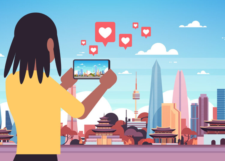 6 Perbedaan Selebgram dan Influencer, Sama-Sama Promosi Produk Loh!