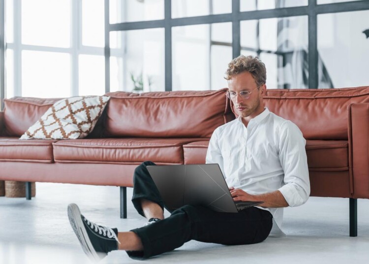 ASUS Zenbook 14 OLED