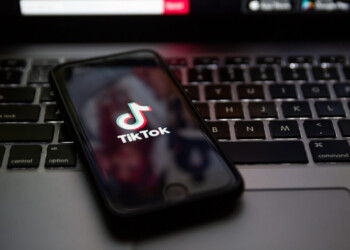 Cara membuat teks bergantian di TikTok