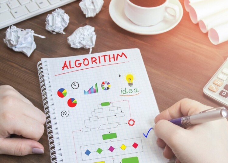 7 Hal Algoritma Sosial Media