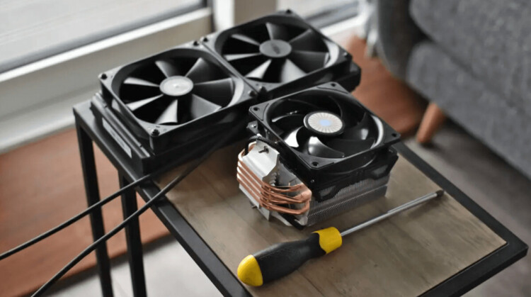 9 Perbedaan Liquid Cooler dan Air Cooler untuk Membangun PC