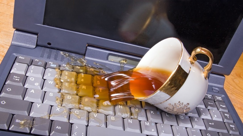 Pertolongan Pertama Saat Laptop Kena Air 1